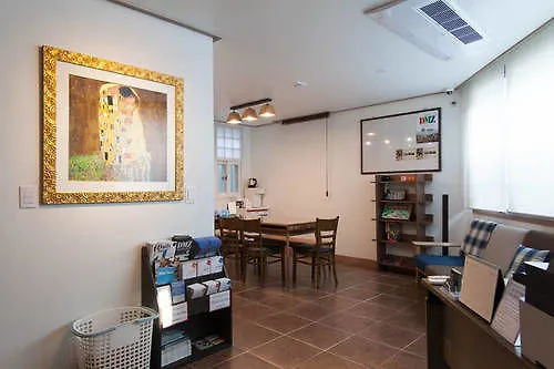 Cube Guesthouse Seul 2*,