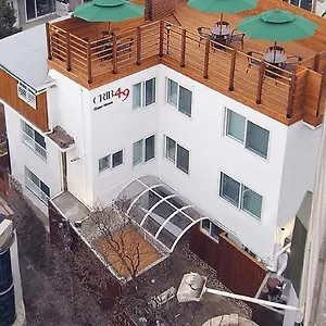 クリブ 49 ゲストハウス